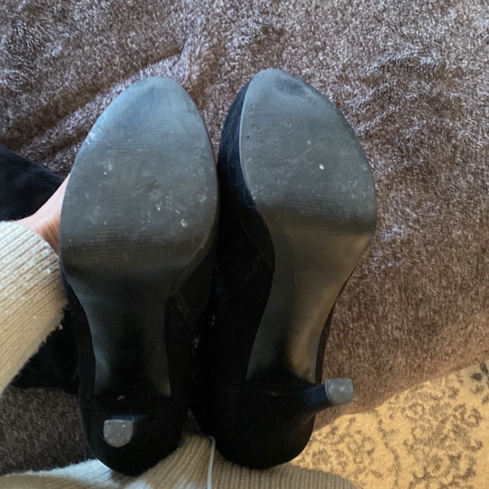 Black boots - Picture 6 of 9
